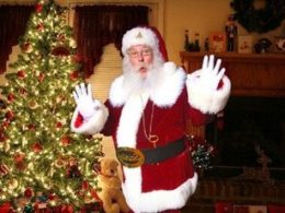 Do your kids still believe in Santa? We do!