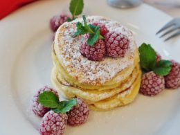 Here are the best and worst pancake toppers for your teeth