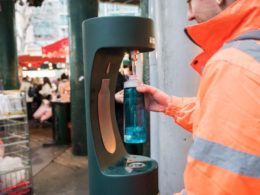 Hundreds of public water fountains to pop up across London