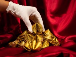 Burger & Lobster celebrates Chinese New Year with the MOST fortunate cookies