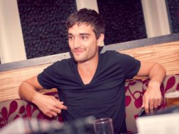 The Wanted singer dines at Frank Khalid’s famed restuarant