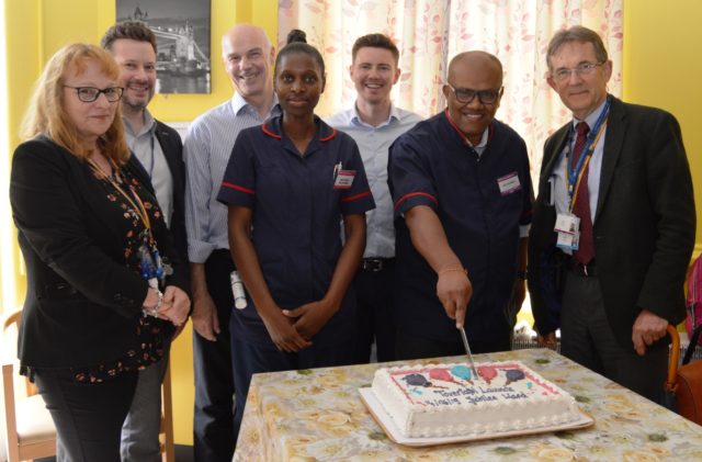 Cake cutting cropped small