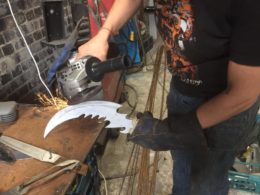 800 Londoners join forces to chant ‘no to violence’ and melt down knives seized from London’s streets
