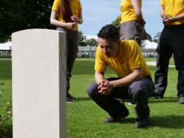 LONDON RESIDENT ENRICHES VISITOR EXPERIENCE AT WAR GRAVES IN FRANCE