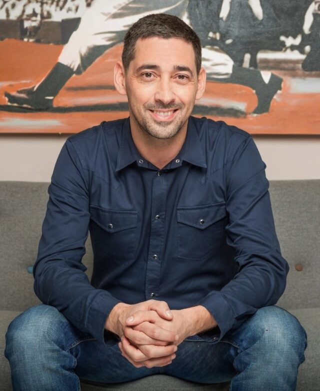 Colin Murray headshot