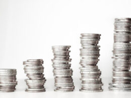 10 Simple Tips to Save Money For Your Dreams