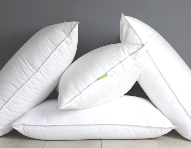 scooms_pillow_pile_2000x