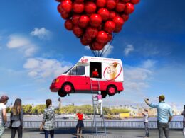 DEFYING GRAVITY: FLOATING 99 RED BALLOONS TRUCK WHIPS UP ICE CREAM ON THE SOUTH BANK