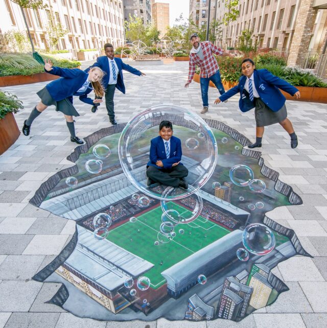3D street artist Joe and St Edwards Primary 4