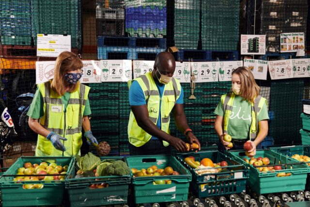 Rachel Ledwith MBE, Head of Community Engagement at The Felix Project and innocent’s UK & Ireland Managing Director, Sam Akinluyi2