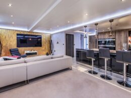 PERFECT £1.49M PAD FOR AN MP OR LOBBYIST ON THE DOORSTEP OF PALACE OF WESTMINSTER GOES UP FOR SALE
