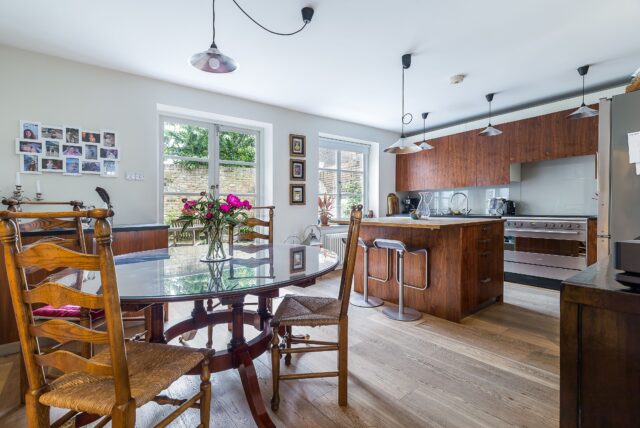 house kitchen table