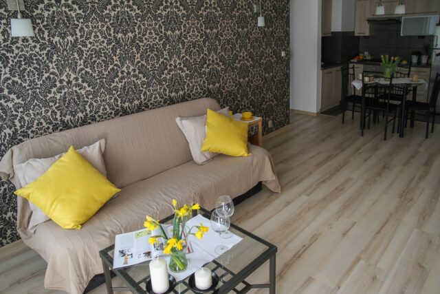 apartment-g81438d327_1920