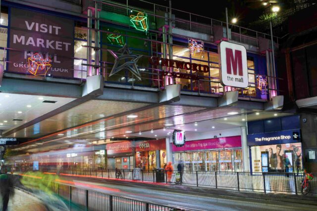 book-now-to-see-santa-at-the-mall-wood-green-2.jpg