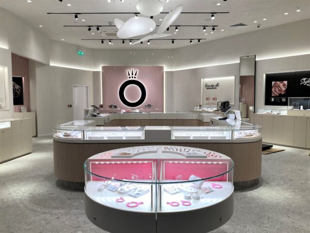 5 - Pandora Oxford Street