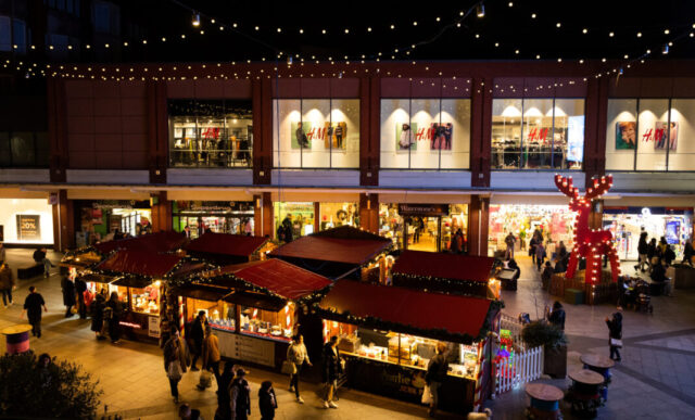 Ealing-Broadway-Christmas-5