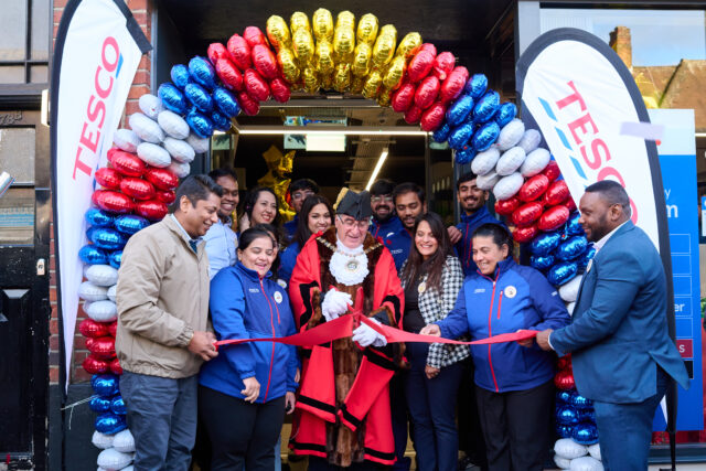 Tesco Store Opening.0520